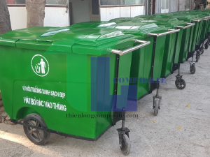 Xe đẩy rác composite